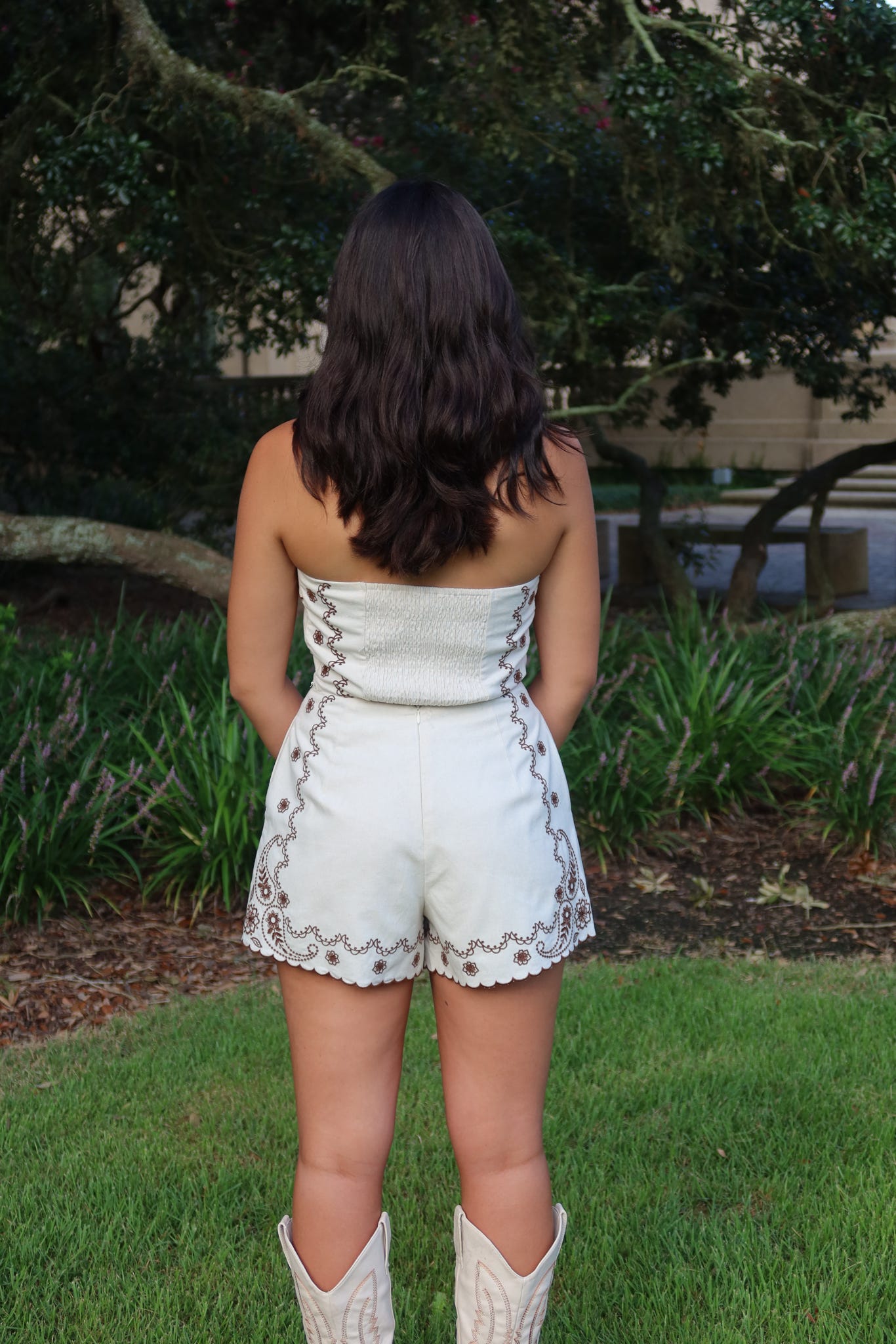 The Terra Halter & Embroidered Shorts Combo - Image 4
